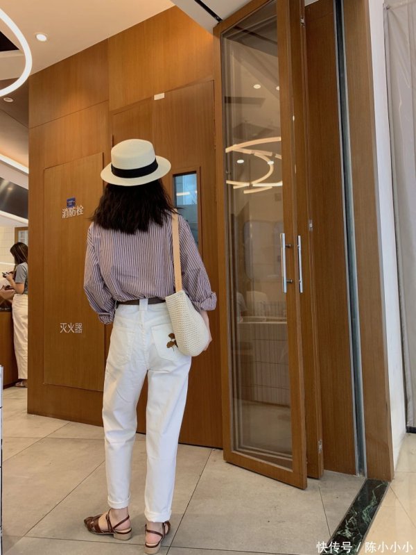 寻牛堂 真的绝了 被同事追着要的白裤子｜OOTD